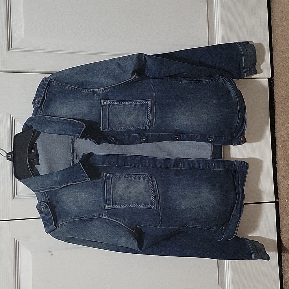 Soft nine west demin jacket ✨️2 For 25 Item✨️